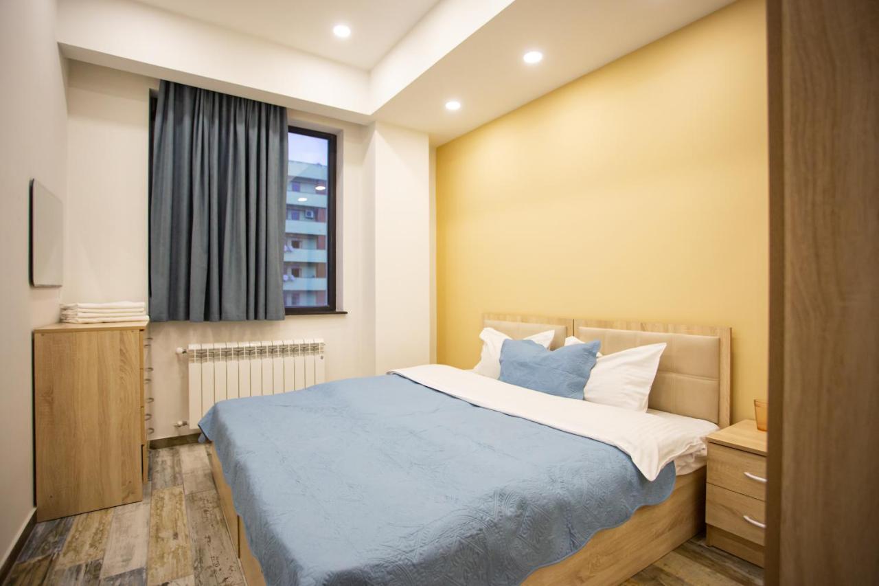 Fantastic Apartments Near Republic Square, Perfect Location, Mystreet Company Yerevan Exterior foto