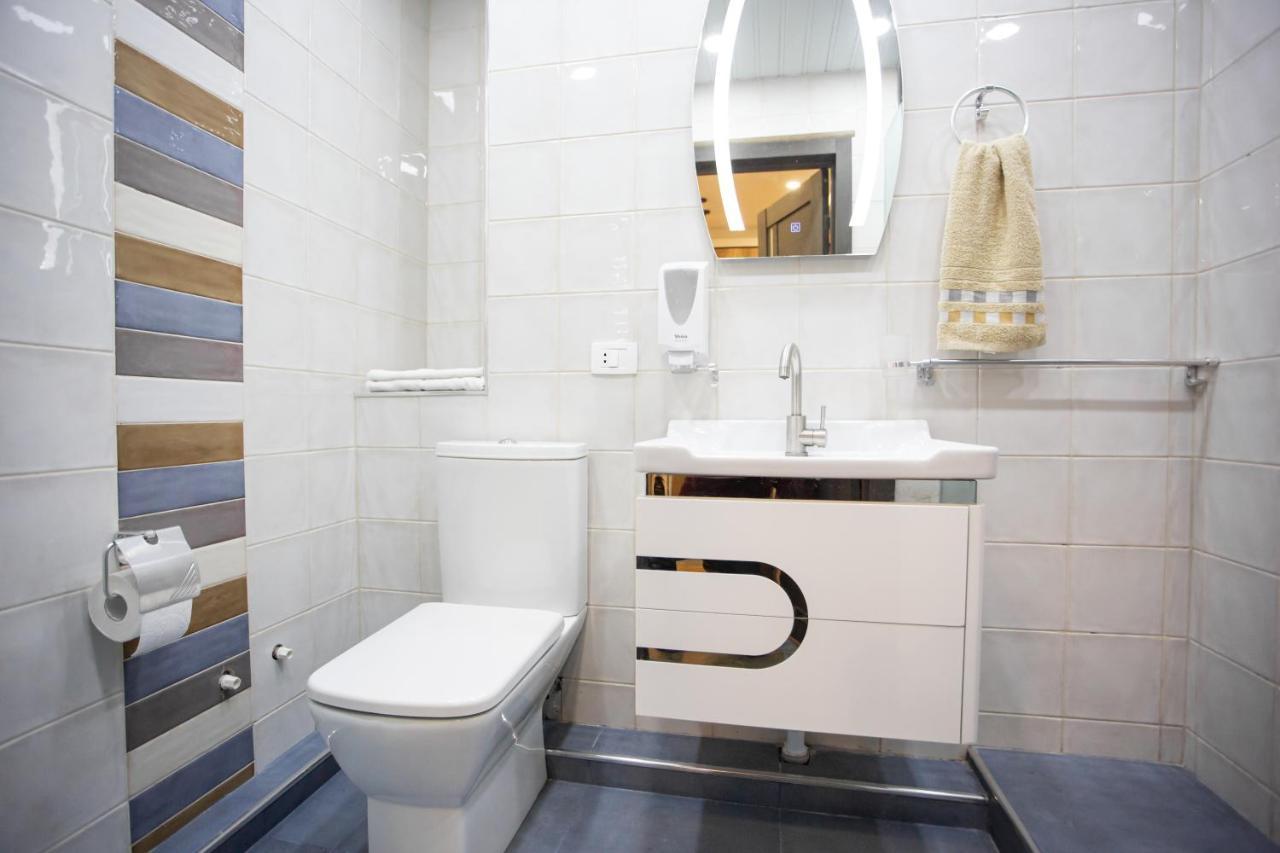 Fantastic Apartments Near Republic Square, Perfect Location, Mystreet Company Yerevan Exterior foto