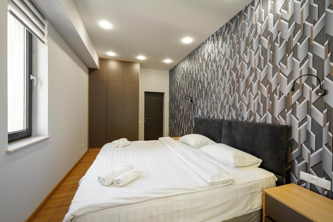 Fantastic Apartments Near Republic Square, Perfect Location, Mystreet Company Yerevan Exterior foto